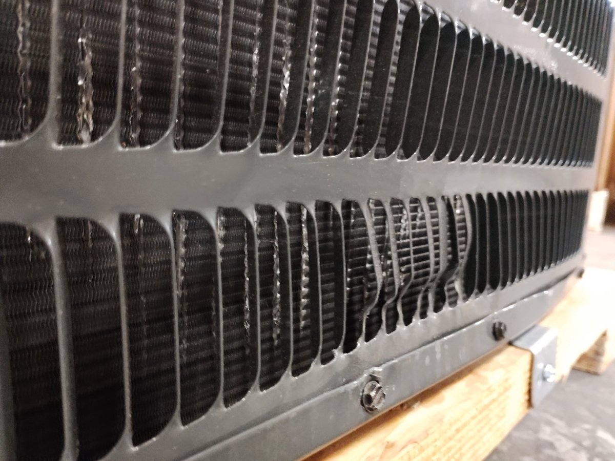 Scratch & Dent - Goodman 3 TON 14.3 SEER2 Classic Series R - 32 AC Condenser (GLXS4BA3610)