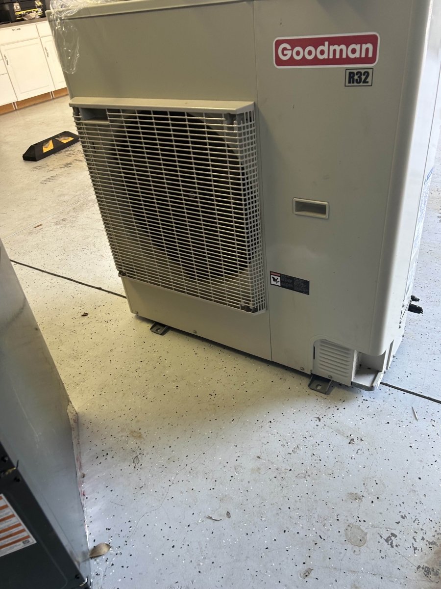 Goodman 17 SEER Side Discharge Inverter Heat Pump with Air Handler System and 10kW Heat kit (GZV6SA4210, AHVE42CP1300, HKTSD10X1) (Used)