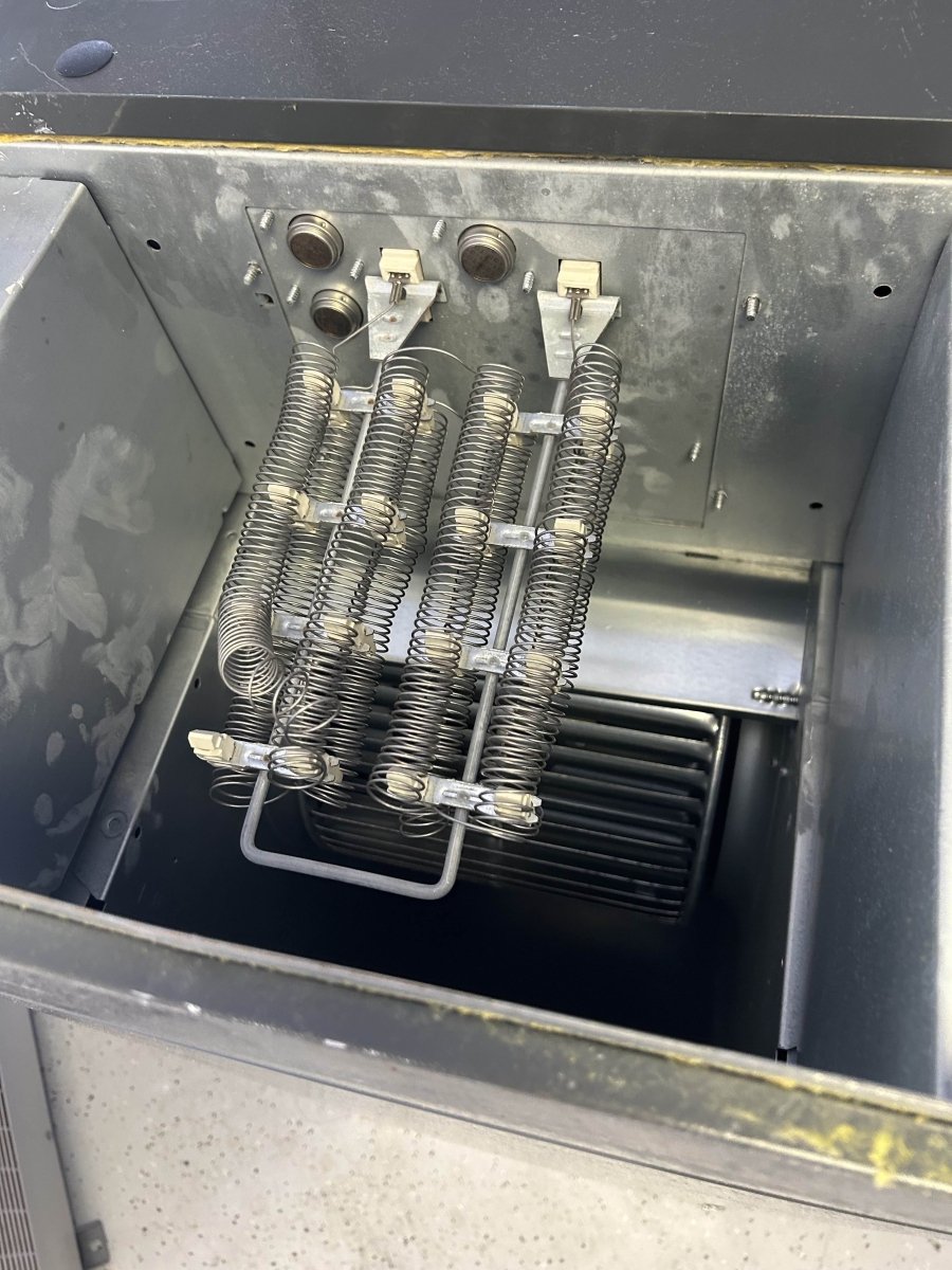 Goodman 17 SEER Side Discharge Inverter Heat Pump with Air Handler System and 10kW Heat kit (GZV6SA4210, AHVE42CP1300, HKTSD10X1) (Used)