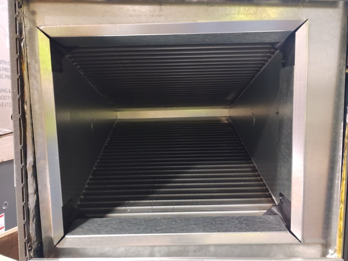 Scratch & Dent - Goodman 3.5 TON Vertical Coil (R - 32 only) (CAPFA4226C3)
